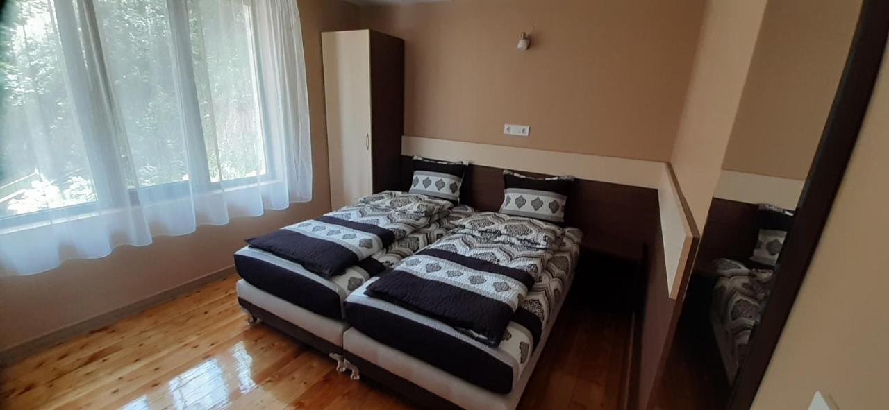 Apartament Geto - 2 Comfort Belogradtjik Exteriör bild